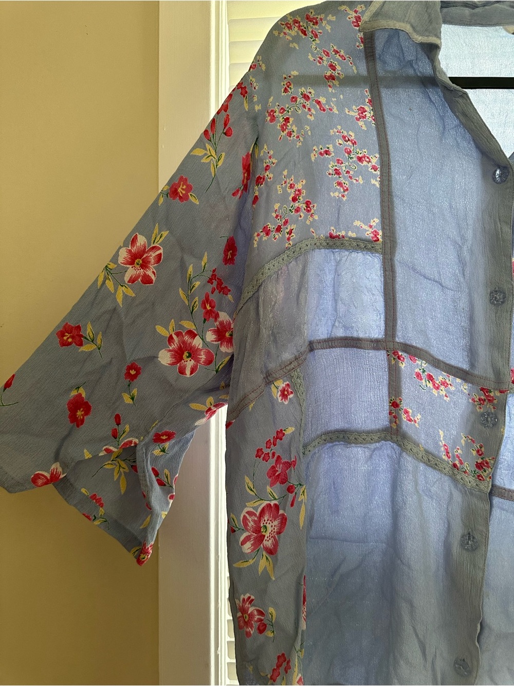 Roamans Light Blue Floral Button-Up Blouse Size 22W - Picture 3 of 4